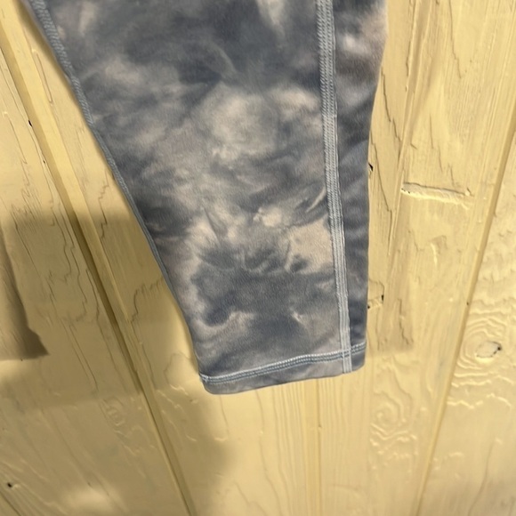 Aerie Offline Tie Dye Leggings with Pockets - Small - Picture 5 of 12